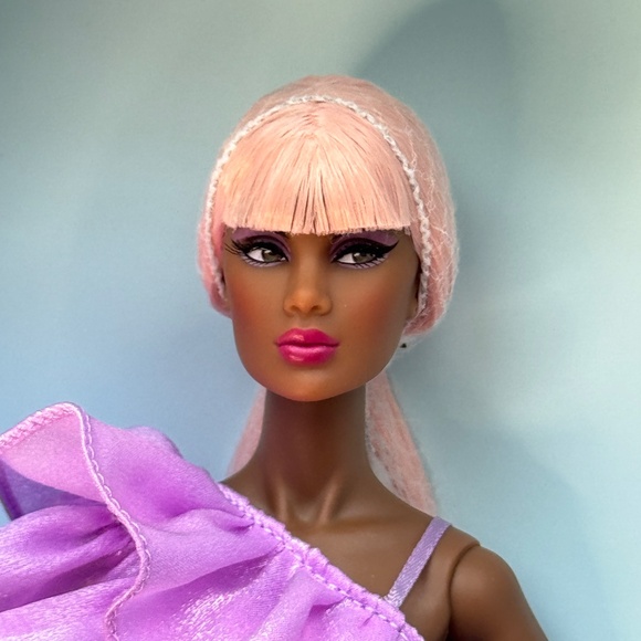 Hollis Hughes Three Of Heart Doll The Tulabelle True & Co Prismatica NRFB 88079 - Picture 2 of 4